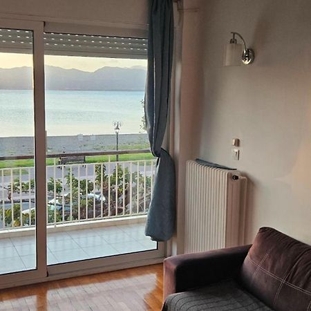 Nafpaktos Beach House Sea View Apartment First Floor Екстер'єр фото
