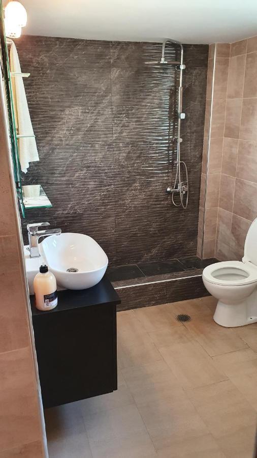 Nafpaktos Beach House Sea View Apartment First Floor Екстер'єр фото