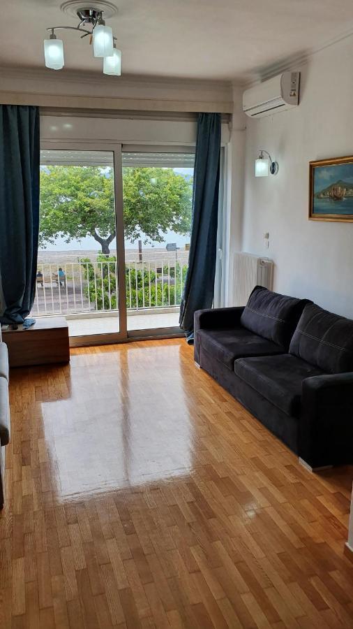Nafpaktos Beach House Sea View Apartment First Floor Екстер'єр фото