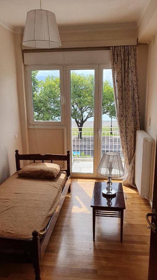 Nafpaktos Beach House Sea View Apartment First Floor Екстер'єр фото